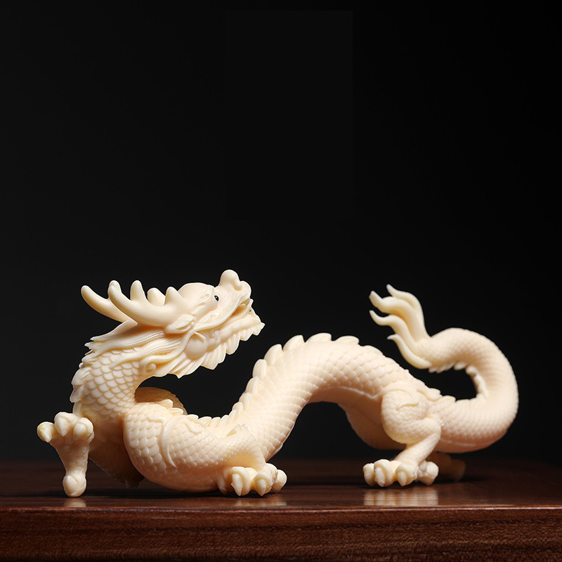 アイボリーナット　上品　木彫りの祥龍　干支マスコット　めでたいの寓意　置物　プレゼント