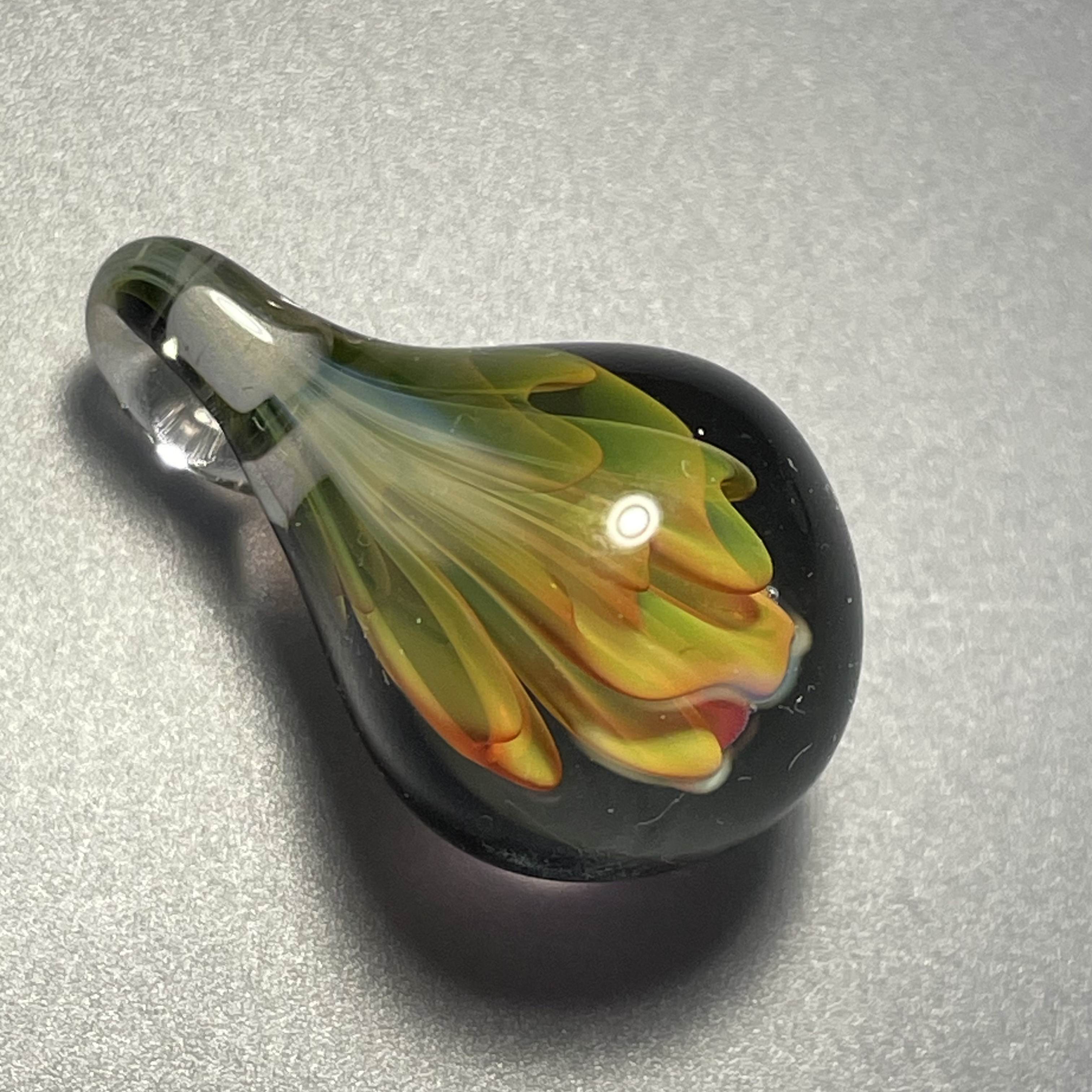 オーロラペンダントトップ  グレー