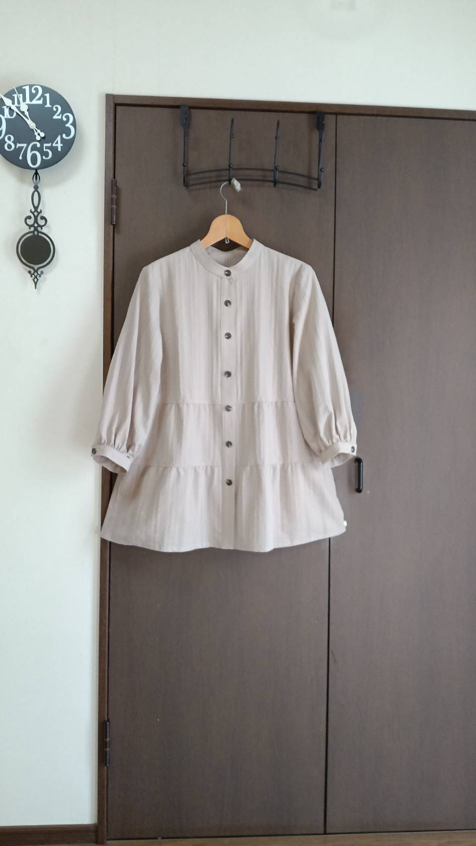 2段切り替えギャザーのブラウス