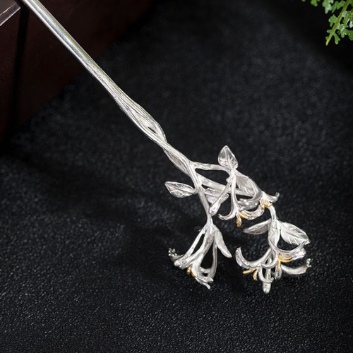 スイカズラのかんざし - 金色のアクセントが全体に豪華さを添える K156  