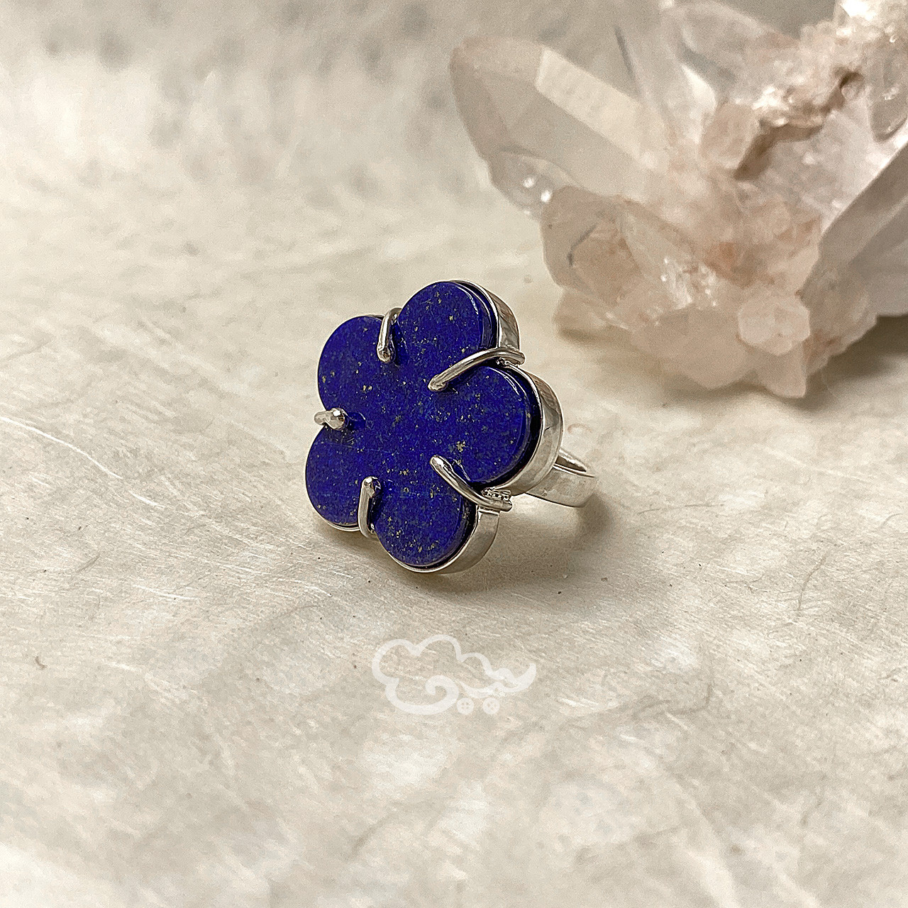 惑星の欠片：瑠璃石の花の指輪（1点もの）