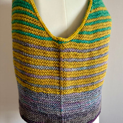 手編み ノースリーブニット ウール100%使用（グリーン） 8枚目の画像