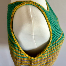 手編み ノースリーブニット ウール100%使用（グリーン） 7枚目の画像