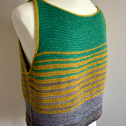 手編み ノースリーブニット ウール100%使用（グリーン） 5枚目の画像