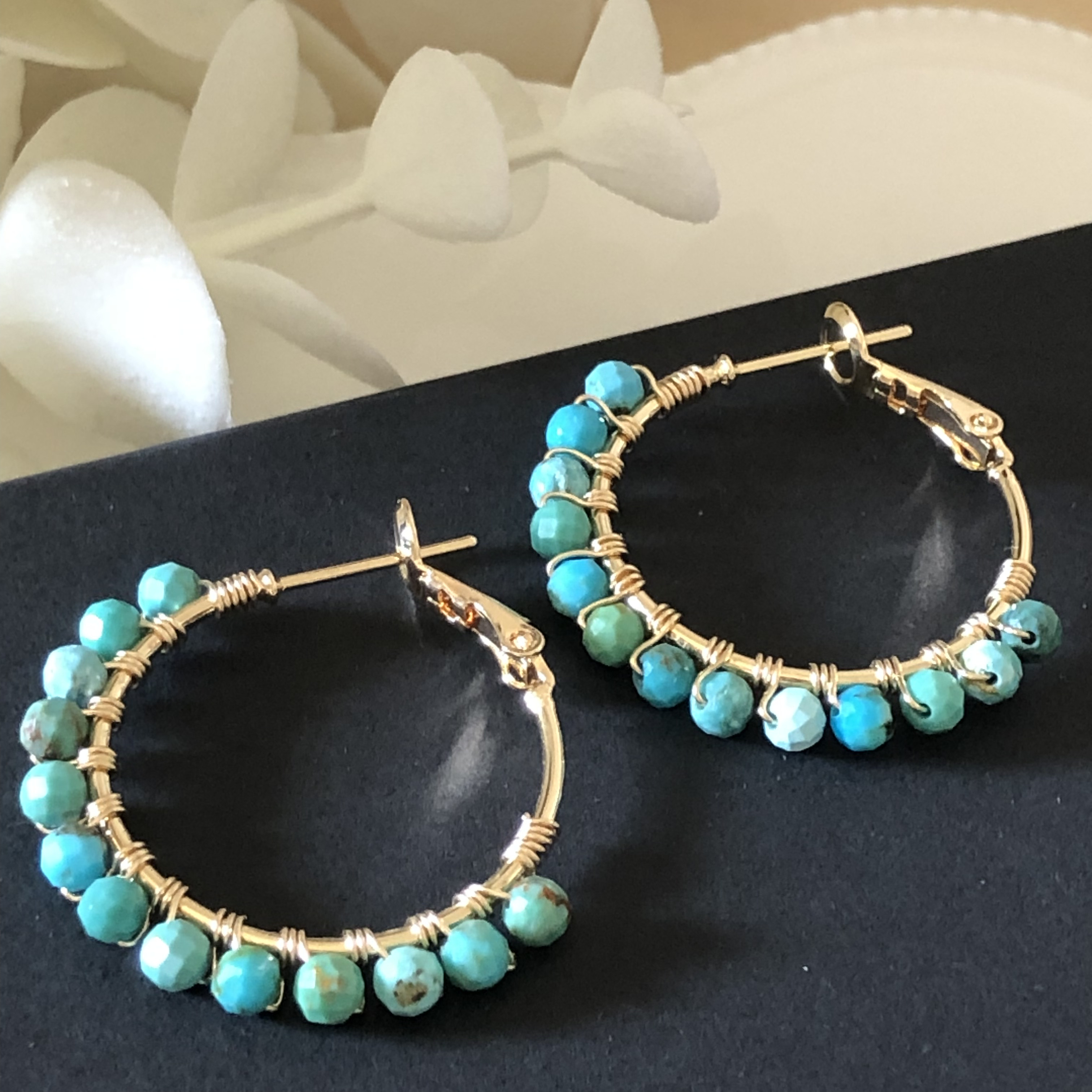 《  14kgfピアス》ターコイズAAラウンドcutフープピアス