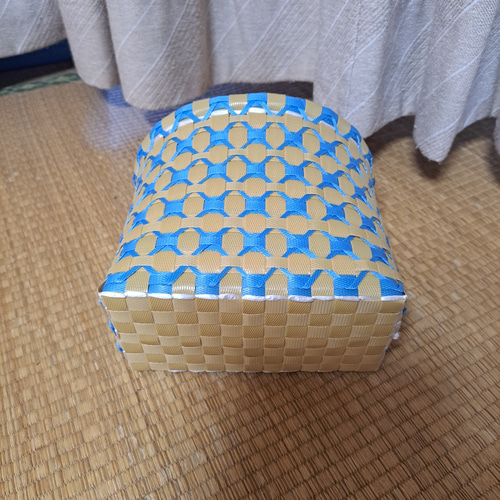 PPバンドかご(模様編み はけご ミニ)、収穫かご、プラカゴ 模様e-オ-青