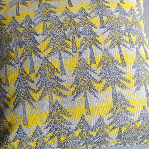 【かずに】ミナペルホネン生地のクッションカバー2枚とチャームのセット 残り2枚！ふわふわわたぐもNew∞ミナペルホネン∞クッションカバー