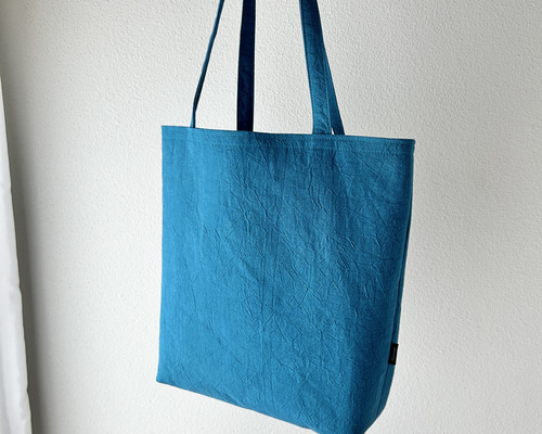 凛とした彩りをまとうトートバッグ ─ ピーコックブルー｜A4・コットン