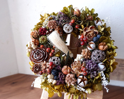 ハロウィンリースからクリスマスリースに変身する 秋冬リース 秋の実を