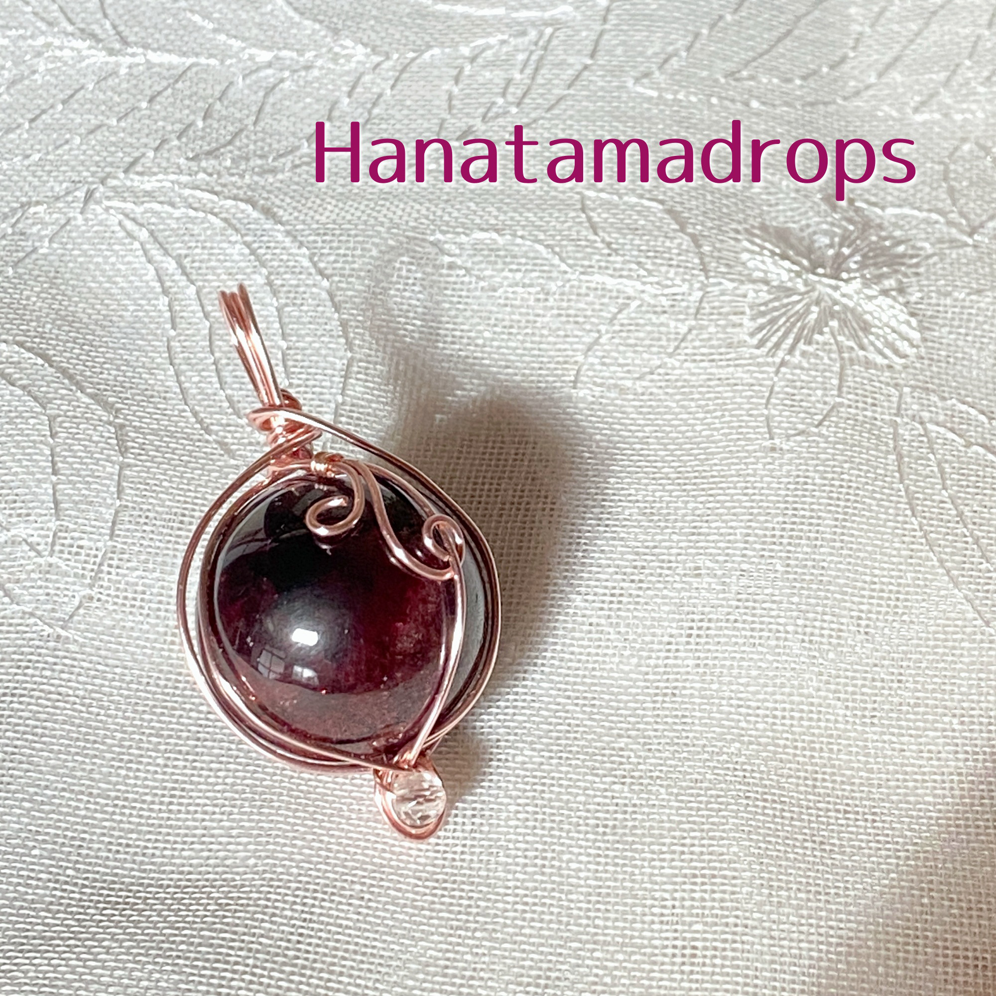 柘榴の果実　ガーネット ペンダントトップ