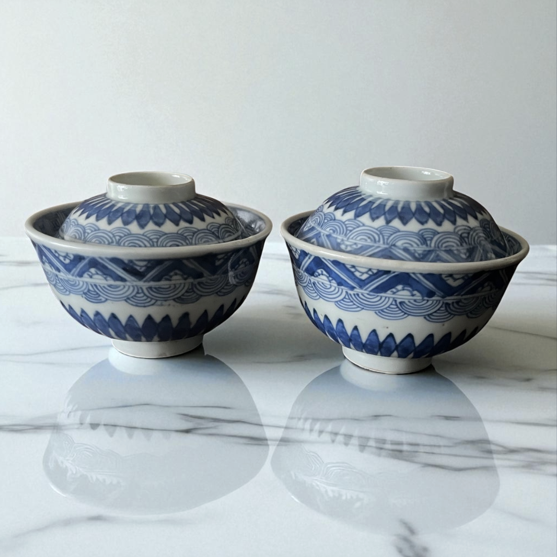 【江戸幕末期】伊万里染付幾何学紋様蓋物碗 ２客