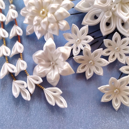 〜♡〜断捨離SALE品〜♡〜フランスアンティーク 布花 いっぱい ヘッドドレス 洋風つまみ細工＊髪飾り・ヘッドドレス【純白】豪華セット 下がり