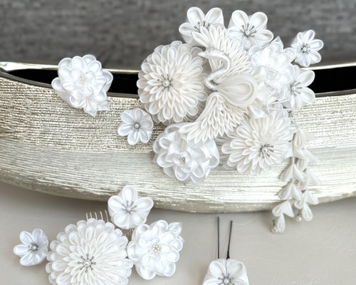 白無垢 絹 松梅鶴に花柄ヘ 松に鶴｜白無垢