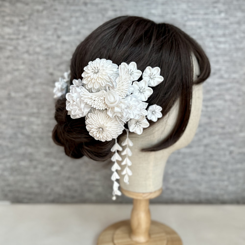 つまみ細工　白　シルバー　豪華セット つまみ細工 髪飾り 白 シルバー ホワイト ウエディング 成人式