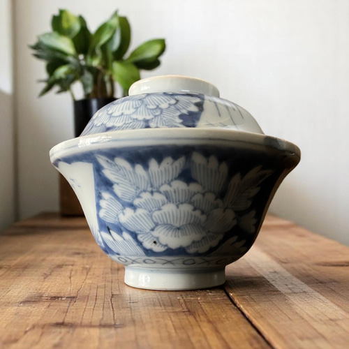 古伊万里 染付 牡丹図 蓋付き煮物碗（マルバツ入） 茶碗・めし碗