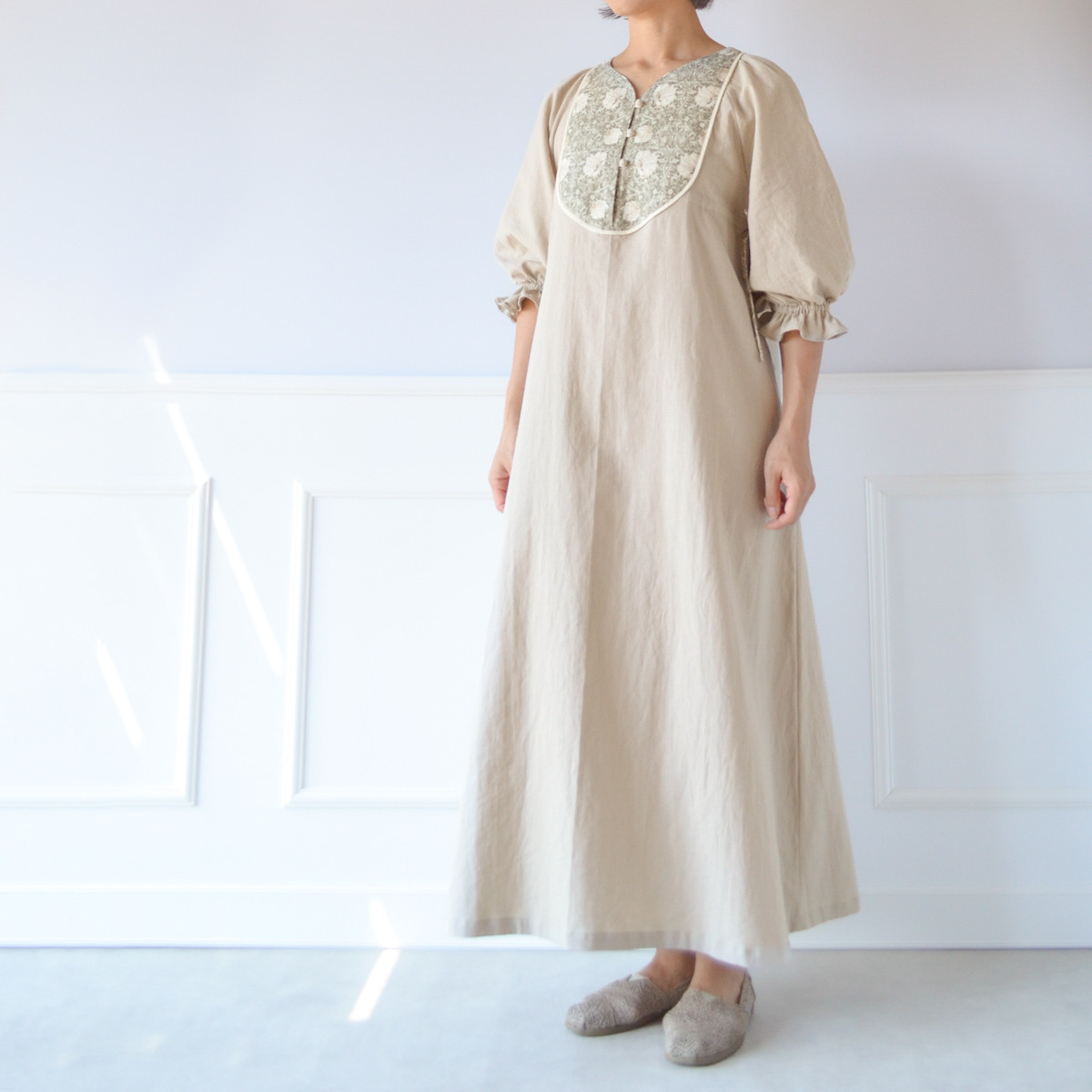 長さオーダーOK！ウィリアムモリス ワンピース ピンパーネルベージュ Aラインマキシ丈 ハーフリネン
