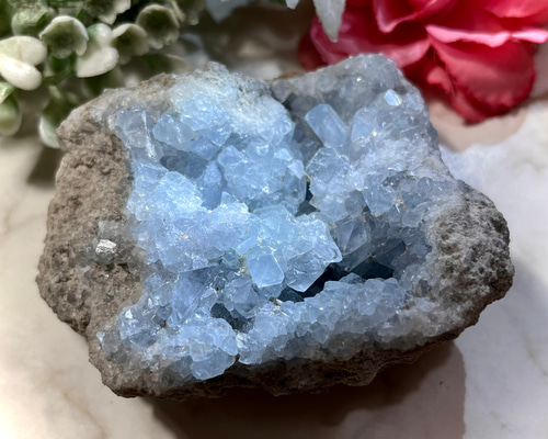 マダガスカル産　セレスタイト　天青石　クラスター　原石　ジオード　大 マダガスカル産 セレスタイト 天青石 クラスター 原石 ジオード 大