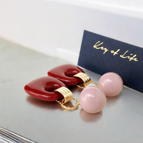 Key of Life▷秋冬レトロ ピンク×レッド 大ぶり ピアス/イヤリング 
