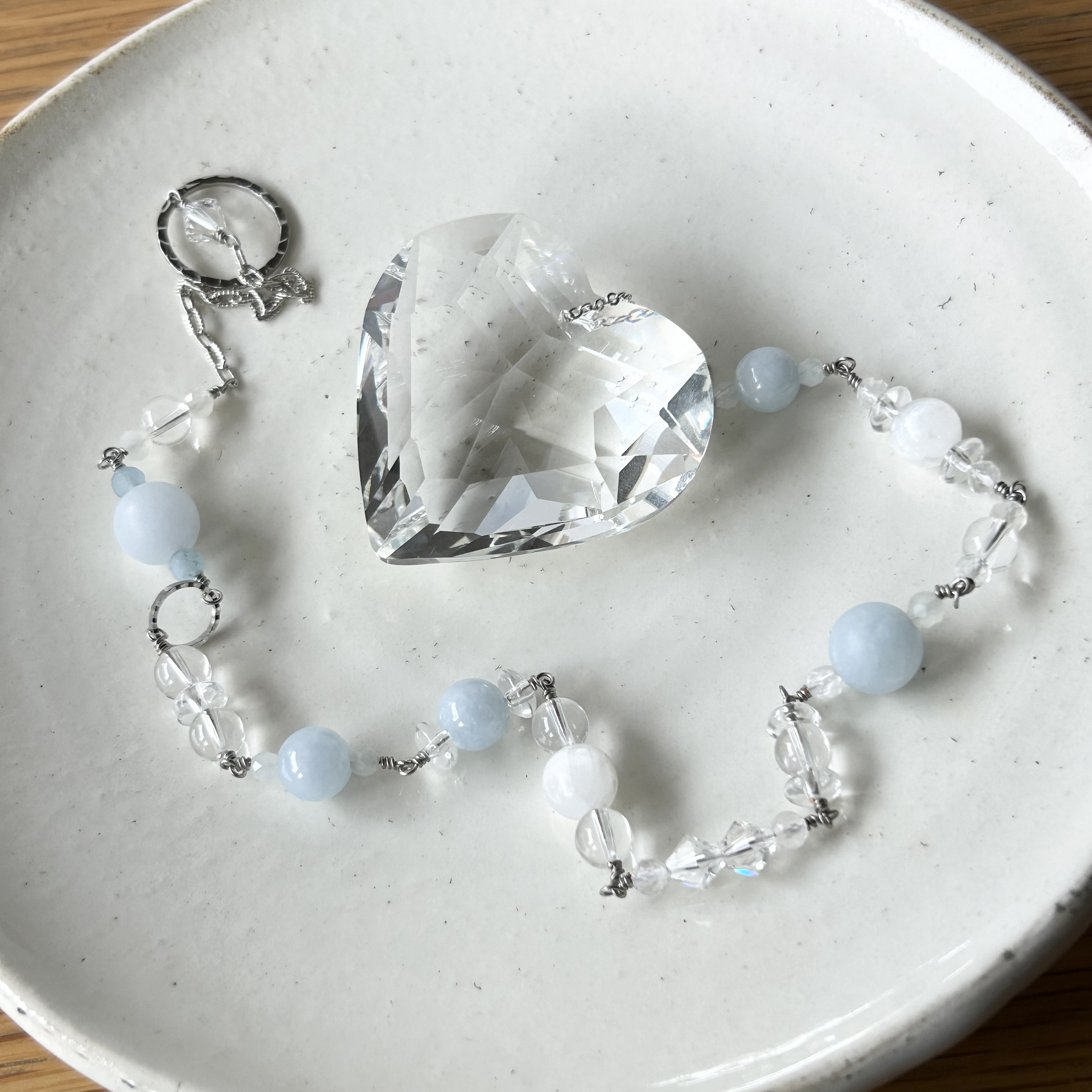 愛と癒しのハートのサンキャッチャー