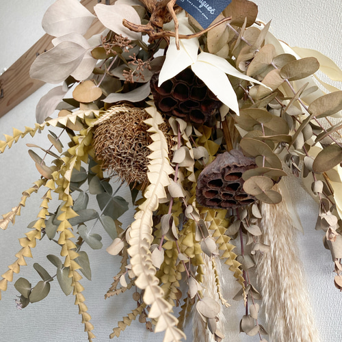 送料無料》流木を使ったワイルドドライフラワースワッグ・贈り物・お  