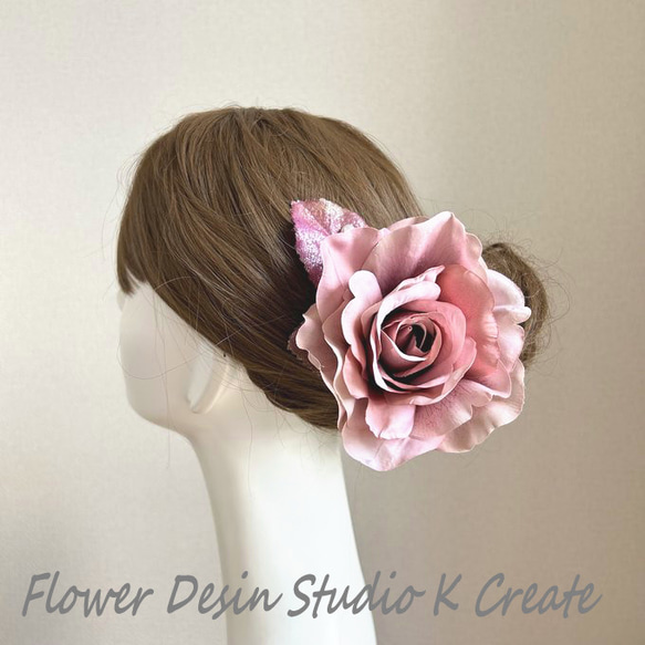 コレットマルーフ　ガラスヘアゴム　グレーにピンクのお花 コレットマルーフ ガラスヘアゴム グレーにピンクのお花