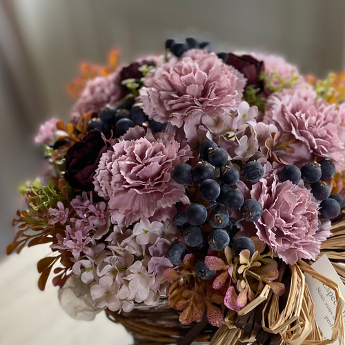 送料込み♪ モーブカラーのアーティフィシャルフラワーアレンジメント