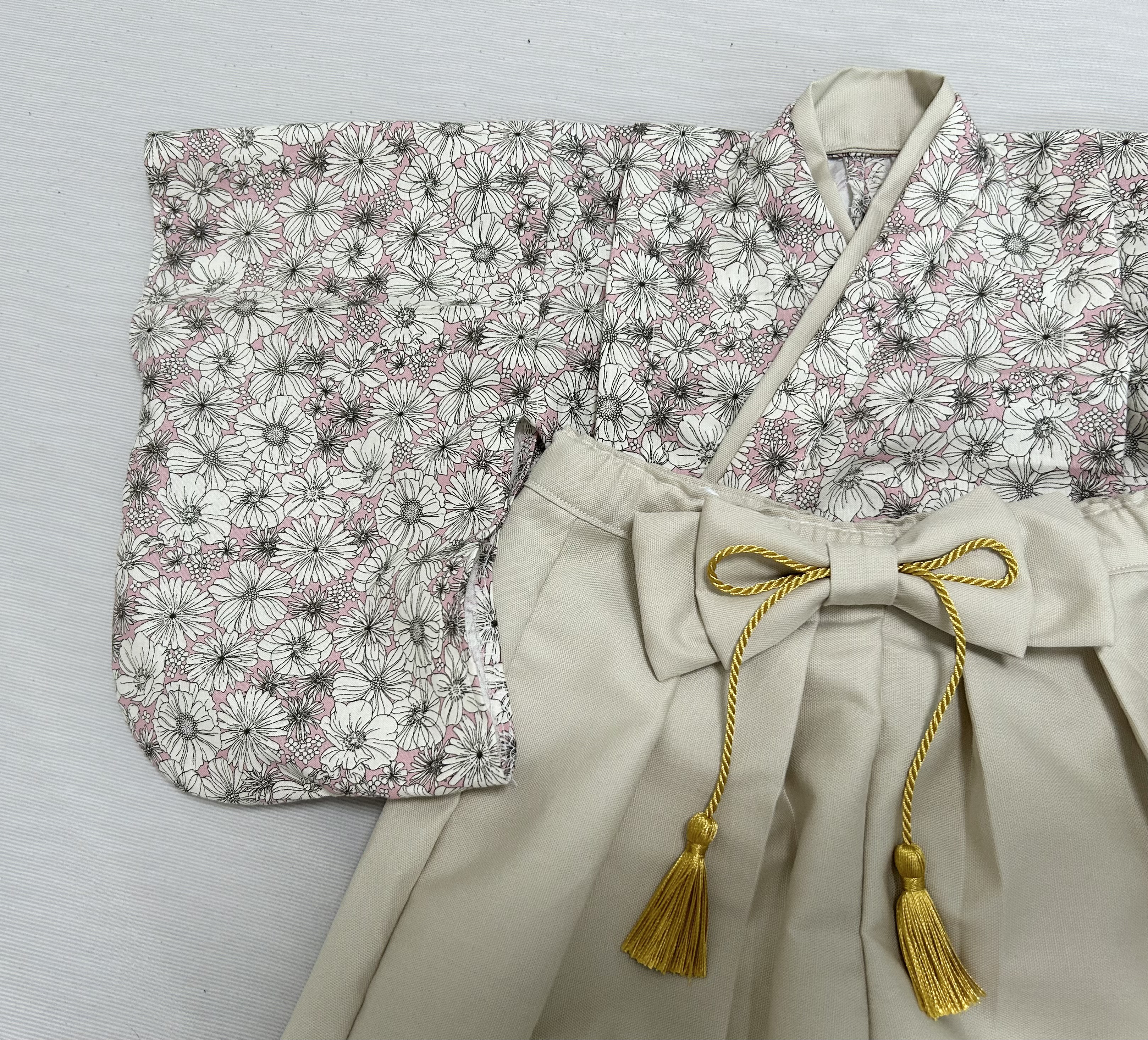 ベビー袴60〜70 お食い初め　100日祝い　こどもの日　ひな祭り