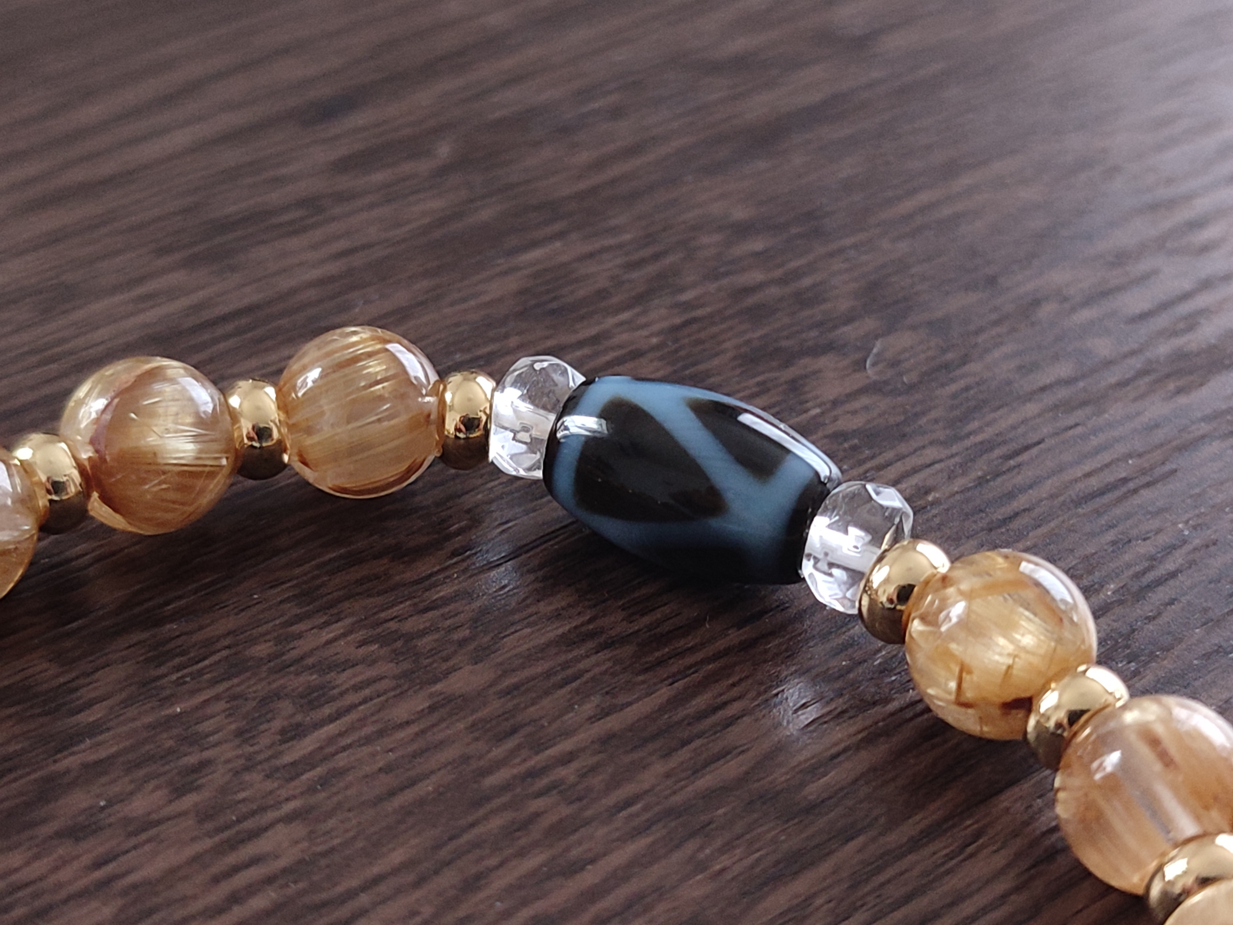 ◇ミニ 至純龍神天珠と虎牙天珠・ゴールドタイチンルチルクォーツの