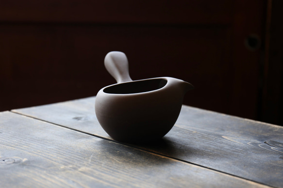 「初めて急須をお迎えする方にもおすすめ」　愛知県常滑産・蓋なし急須・茶・360cc 1枚目の画像