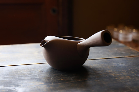 「初めて急須をお迎えする方にもおすすめ」　愛知県常滑産・蓋なし急須・茶・360cc 2枚目の画像