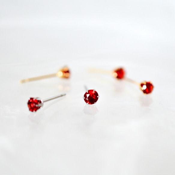 【希少石アンデシンのシンプルな一粒スタッドピアス】赤/4mm/天然石/サージカルステンレス/つけっぱなしok 9枚目の画像