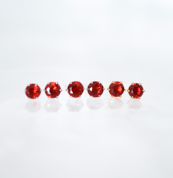 【希少石アンデシンのシンプルな一粒スタッドピアス】赤/4mm/天然石/サージカルステンレス/つけっぱなしok 8枚目の画像