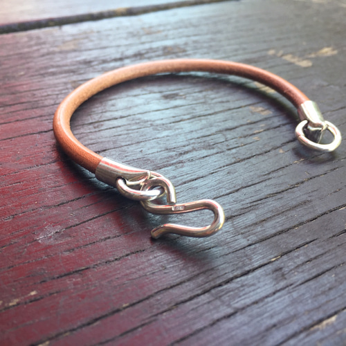 203jewelry シルバー馬蹄バングル ユニセックス・ホースシュー・馬蹄・本革・シルバーブレスレット