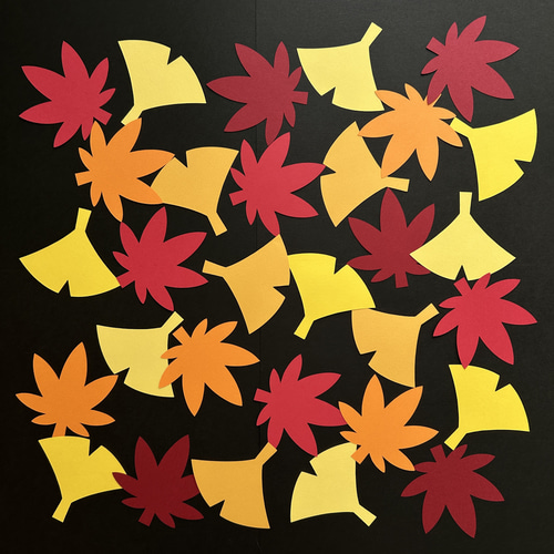 もみじ&イチョウ 壁面飾り 切り絵 ふわぽん 通販 18231740｜Creema