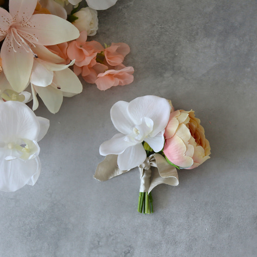 海外花嫁のような華やかさを演出 ニュアンスカラーブーケ アーティ