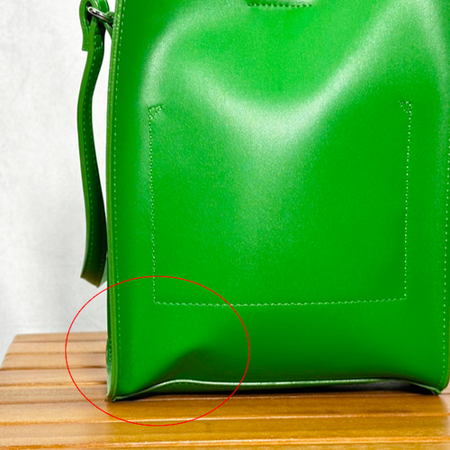 マルニ Marni ショルダーレザーバッグ 牛革羊革 グリーン