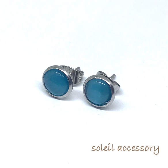 113【レイクブルーキャッツアイ】カボションピアス＊6mm 2枚目の画像