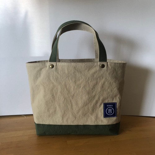 MARKT：オフベージュ（KONBU 撥水加工ナイロン素材トートバッグ