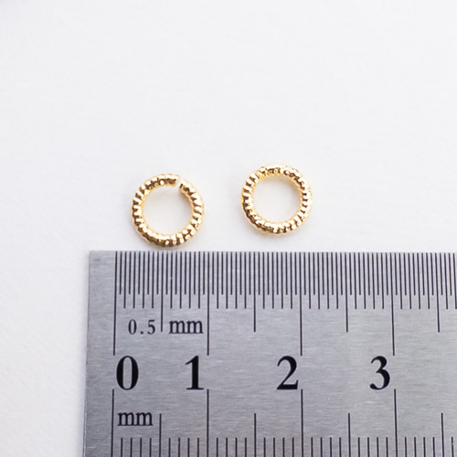 10個入り＊ ツイスト 丸カン デザインリング K16GP 7×10mm 金色