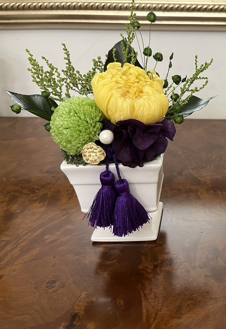 送料ラッピング込み　仏花　単品　プリザーブドフラワー　2種類菊　お仏壇お供え