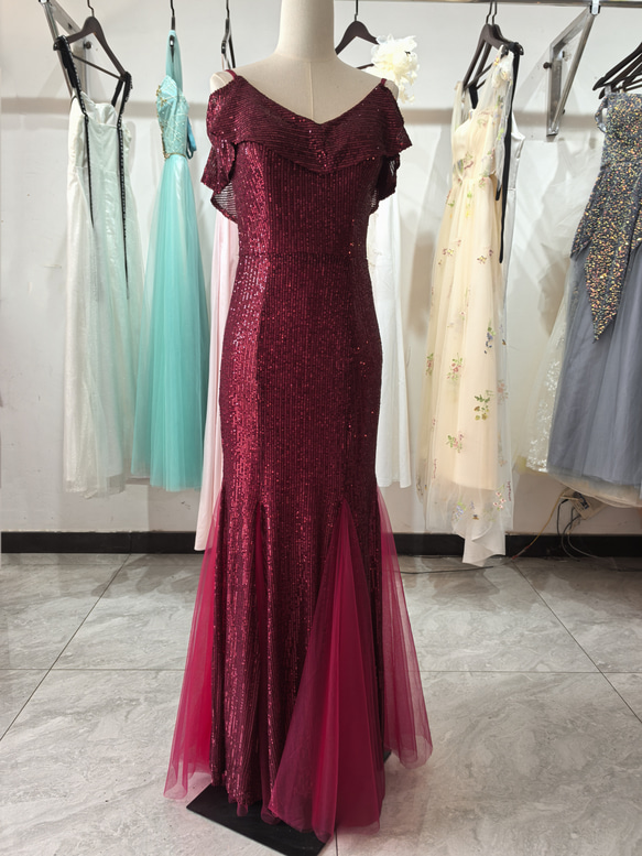 ワインレッド Vネック キラキラ カラードレス ソフトマーメイドライン  
