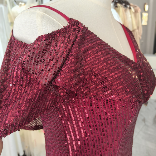 ワインレッド Vネック キラキラ カラードレス ソフトマーメイドライン  