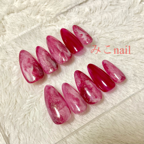 送料無料】ネイルチップ(No.51) ニュアンスネイル ピンクネイル 赤
