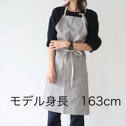 カラーコットンリネンのシンプルなカフェエプロン／バイカラーリネン 