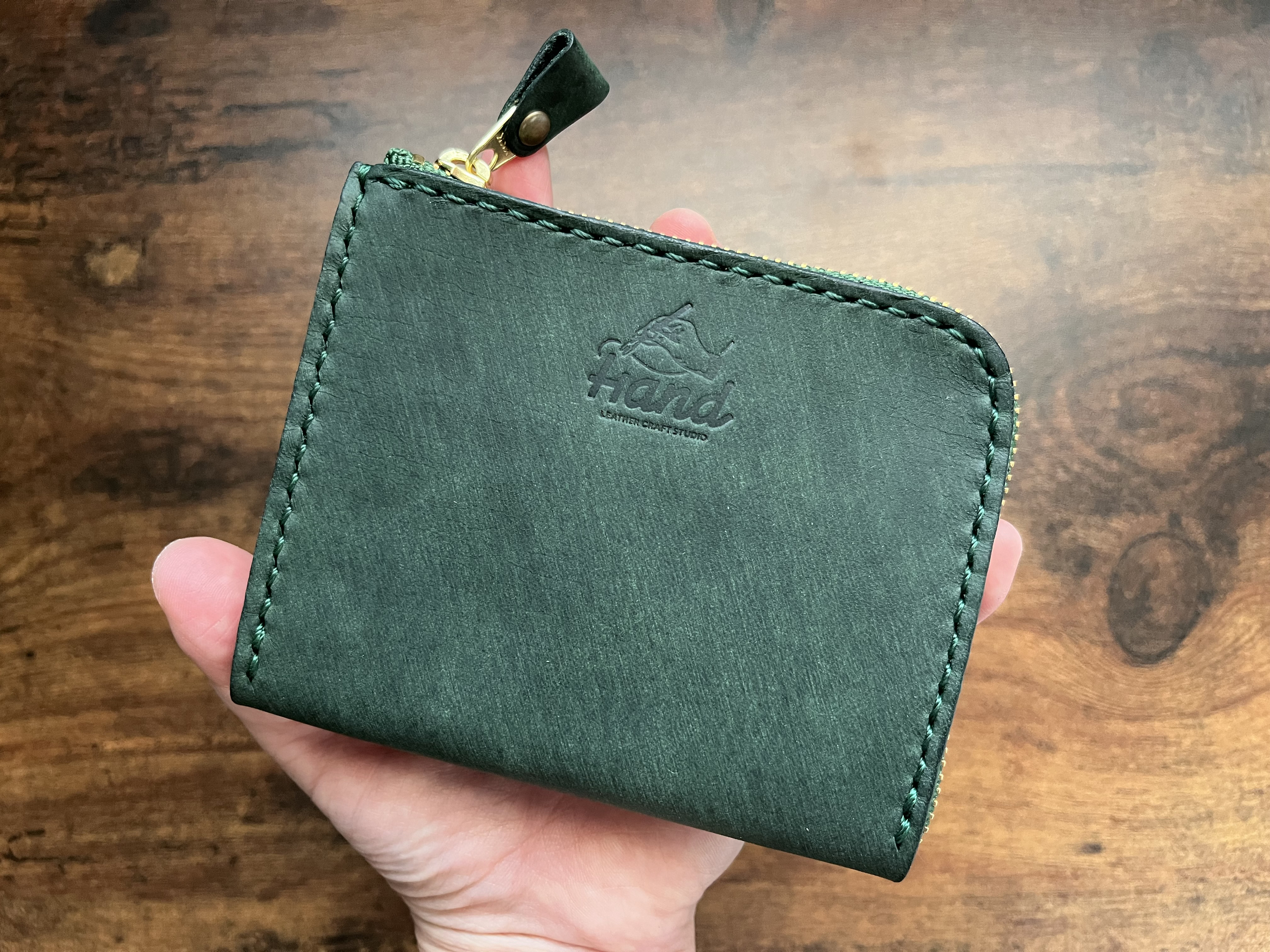 L字ファスナー財布