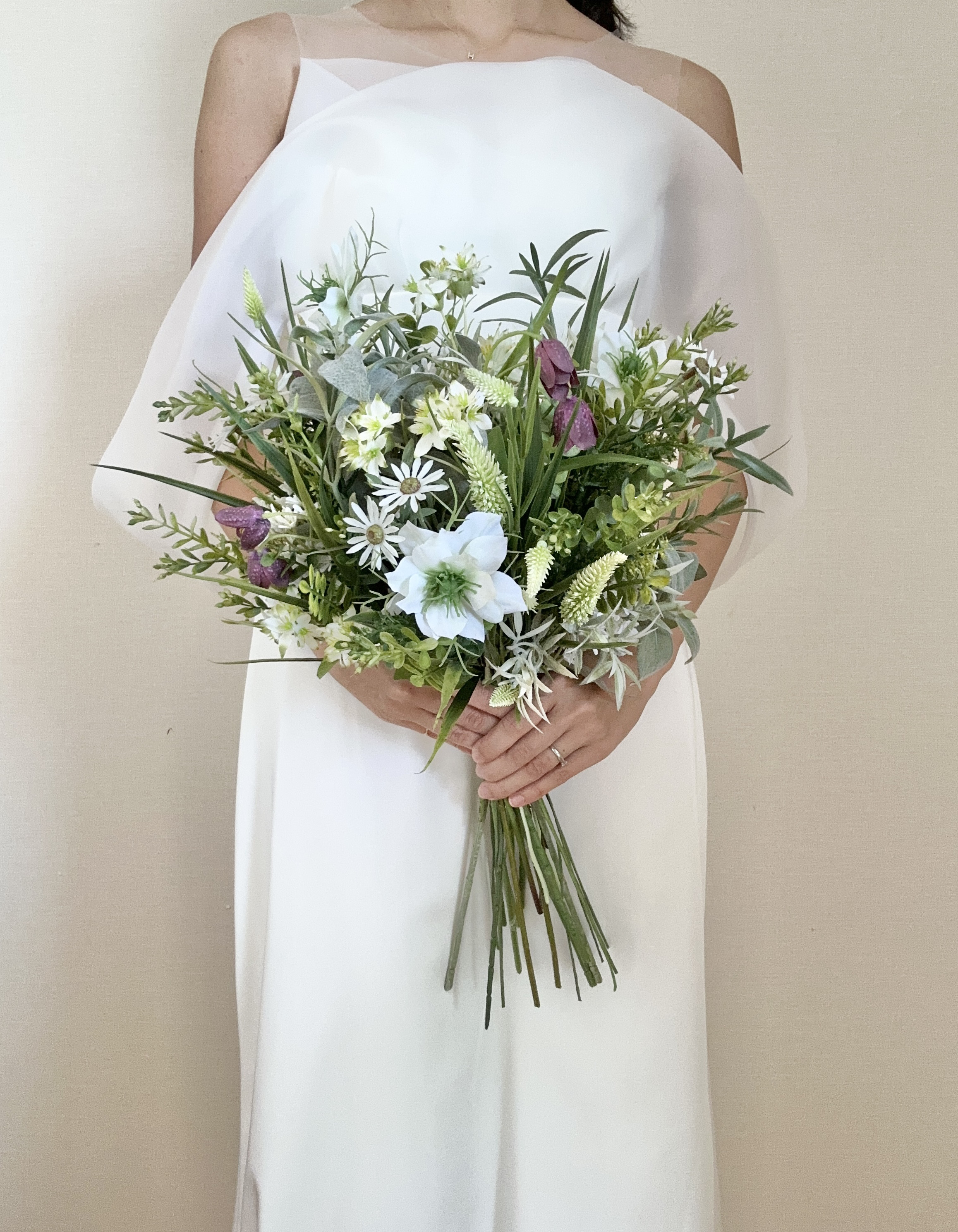 ナチュラルウェディングに♡デイジーなど小花を使った爽やかブーケ/ブートニア付
