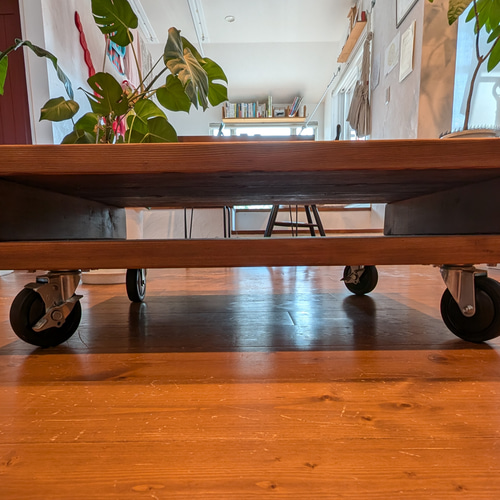 レッドシダーローテーブル/キャスター付き ローテーブル・リビング