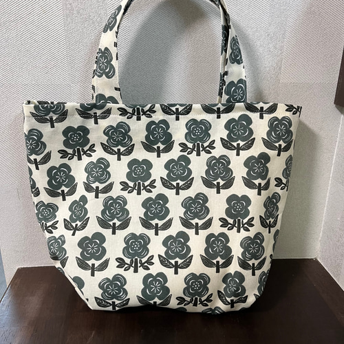 大漁旗/大きなトートバッグ/マチ付き/グリーン系/ハンドメイド/手づくり 大漁旗/大きなトートバッグ/マチ付き/グリーン系/ハンドメイド