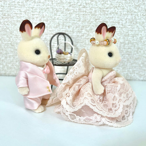 ウサギの人形 ピンクのドレス うさぎの花嫁ピンクウェディングドレス&花婿スーツのセット