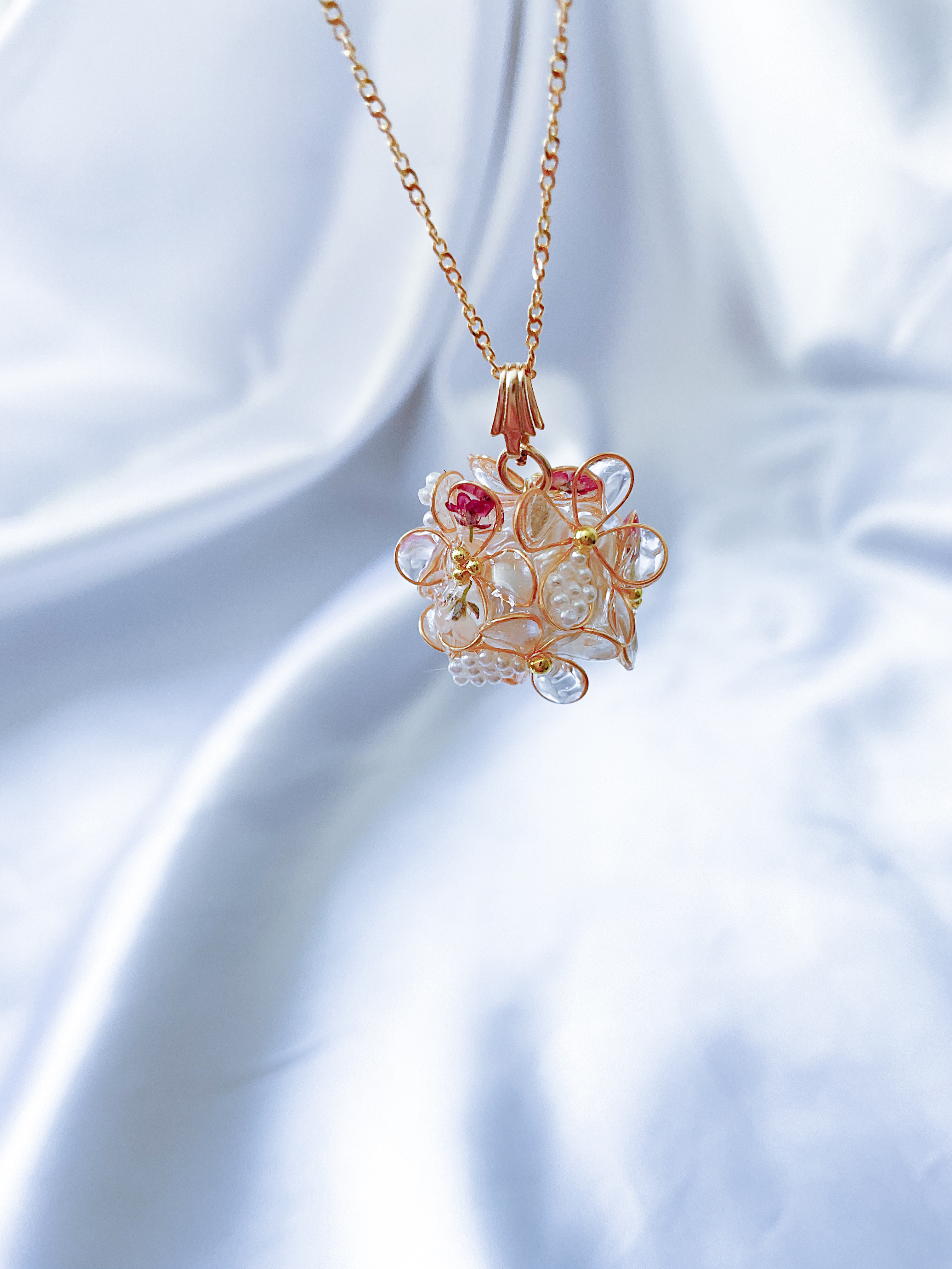 【春色新作2025】Flower ball necklace（アリッサム＆パール）14kgf アレルギー対応　母の日